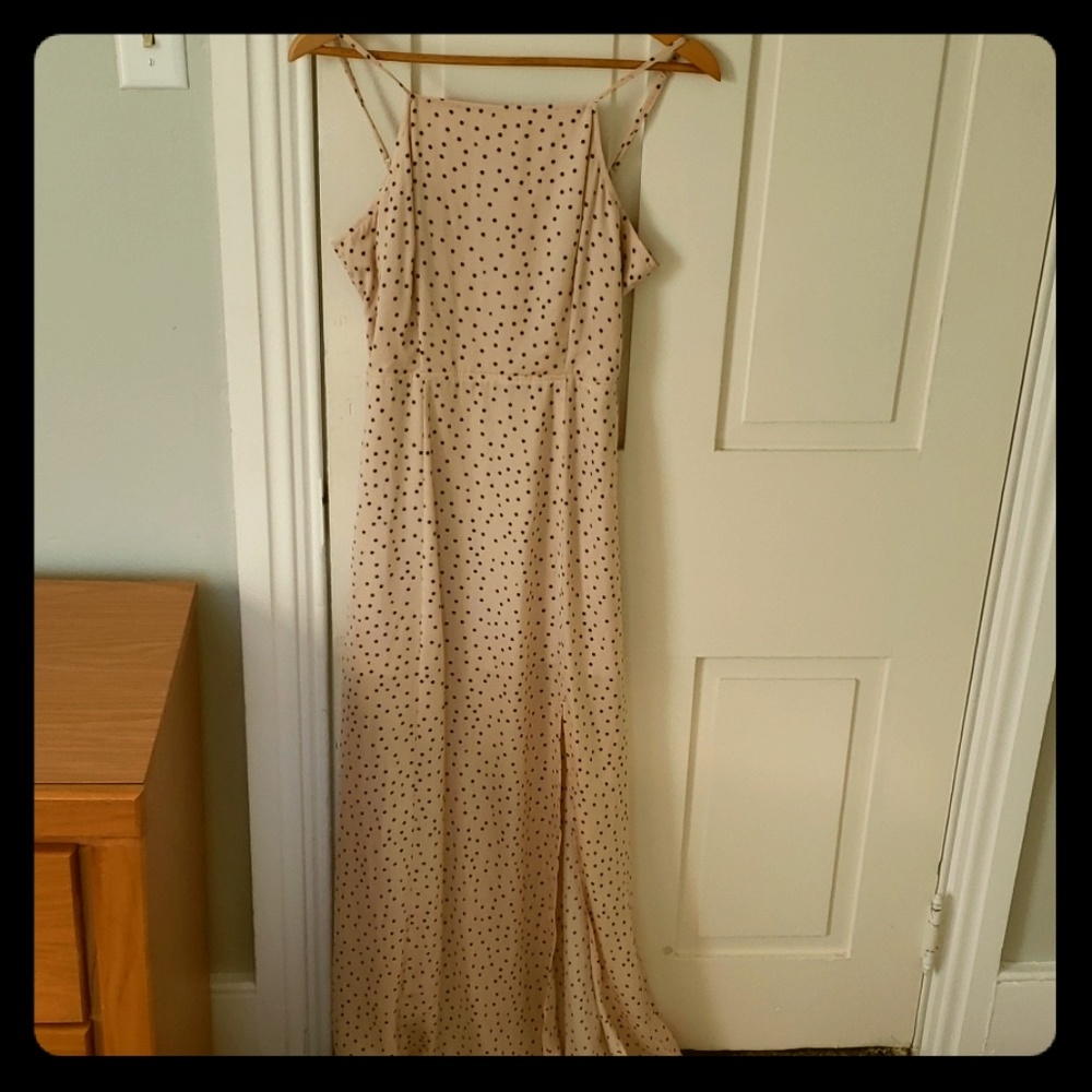 Express dress with cute back cut out